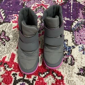 Snow boots for little girl